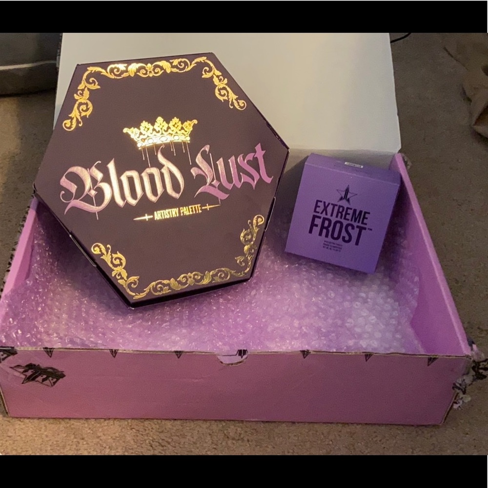 Jeffree Star Blood Lust pallette and Extreme Frost